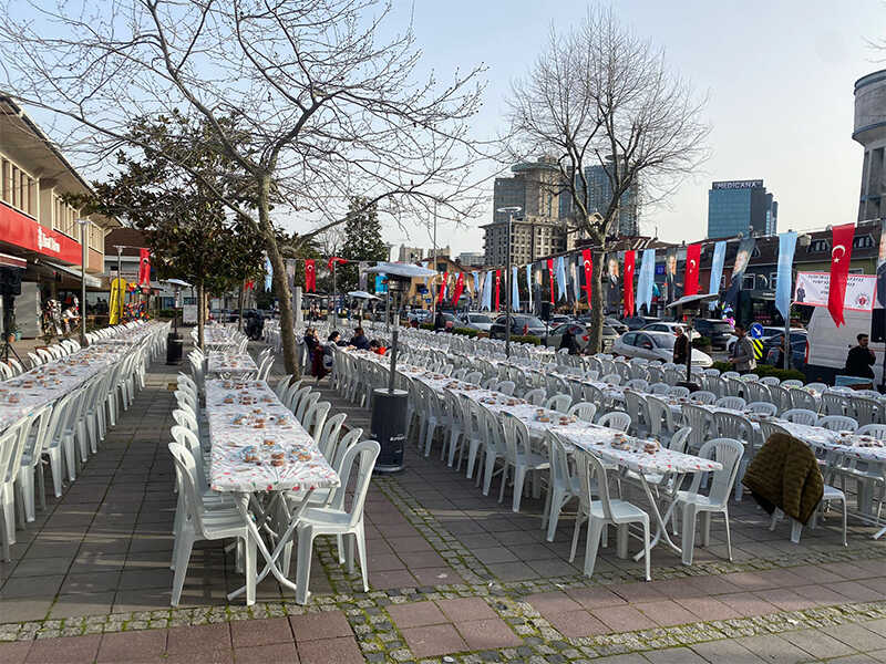 mevlid-icin-plastik-masa-sandalye-kiralama