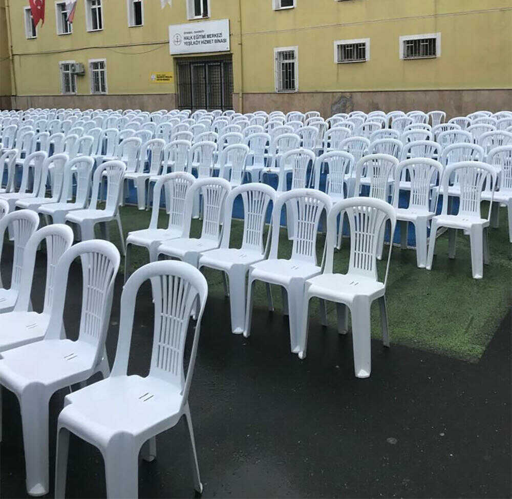 sokak-partisi-plastik-masa-sandalye-kiralama